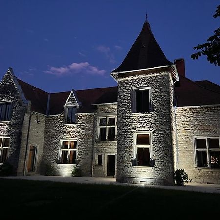 Chambres Au Chateau Du Mouillat Saint-Clair-de-la-Tour Esterno foto