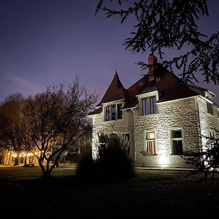 Chambres Au Chateau Du Mouillat Saint-Clair-de-la-Tour Esterno foto