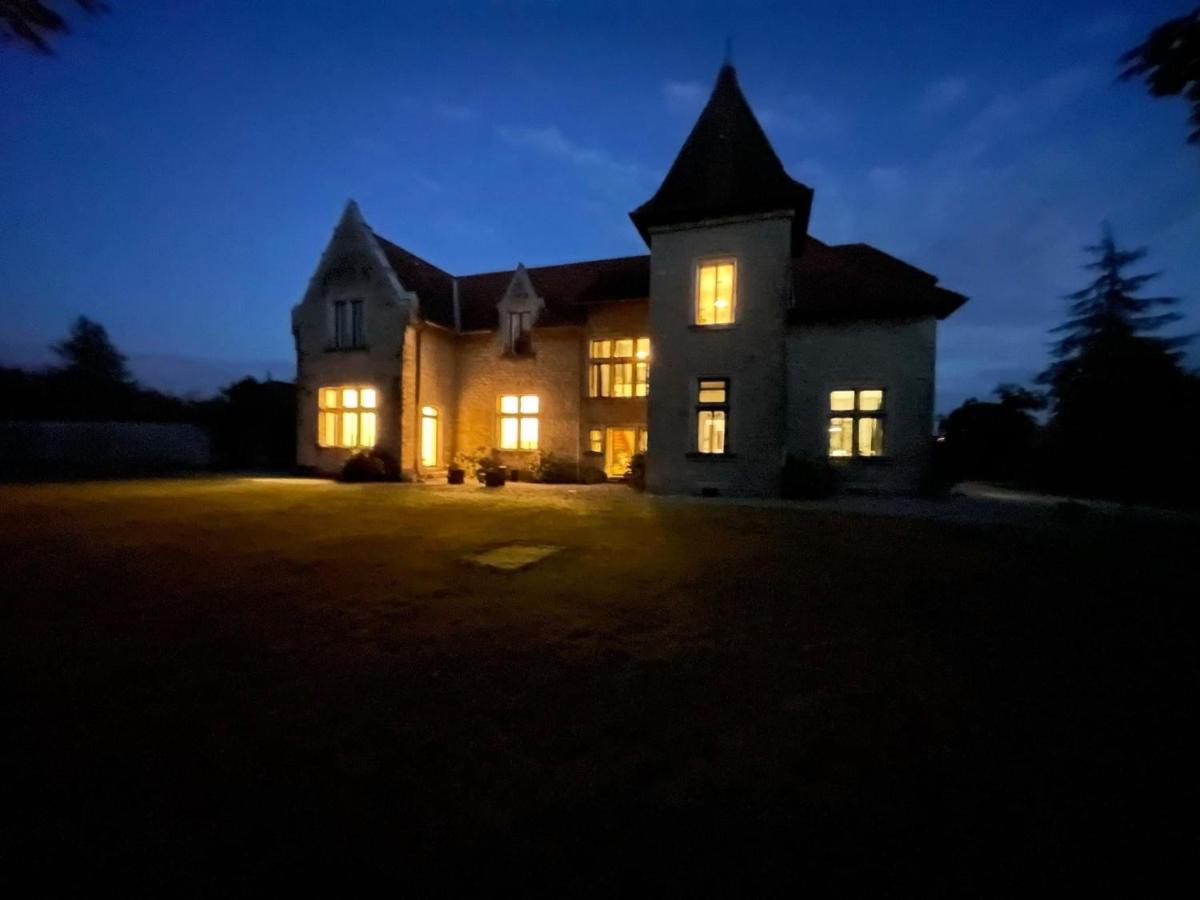 Chambres Au Chateau Du Mouillat Saint-Clair-de-la-Tour Esterno foto