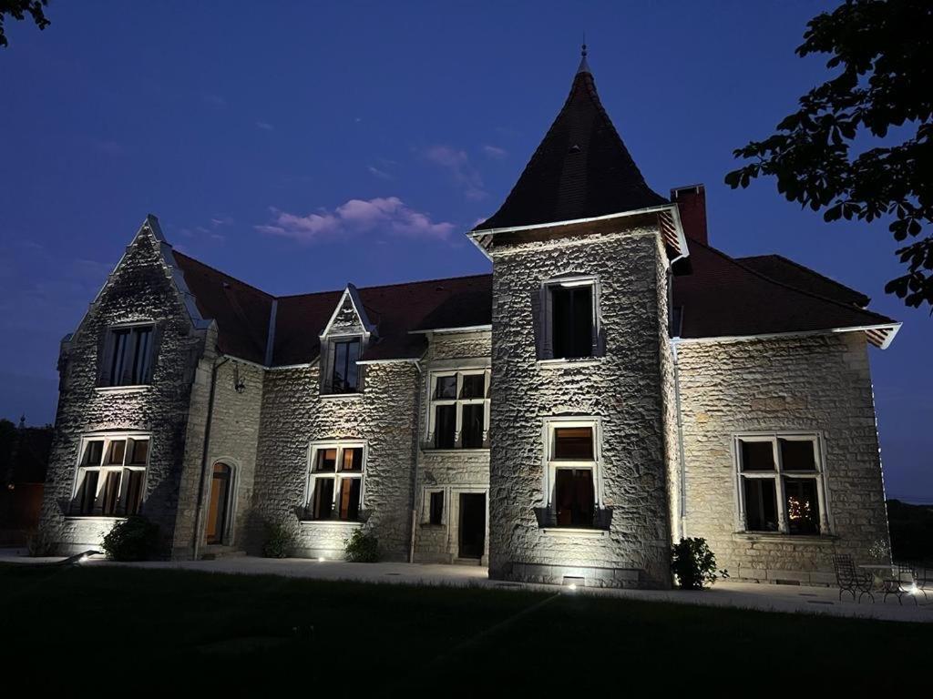 Chambres Au Chateau Du Mouillat Saint-Clair-de-la-Tour Esterno foto