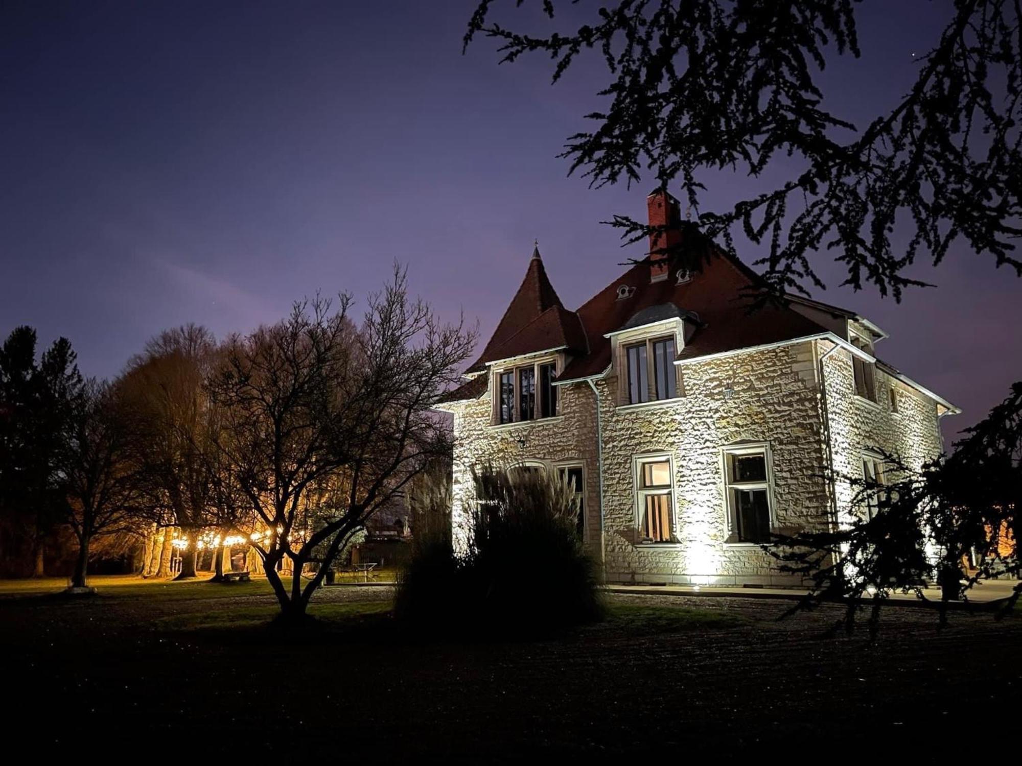 Chambres Au Chateau Du Mouillat Saint-Clair-de-la-Tour Esterno foto
